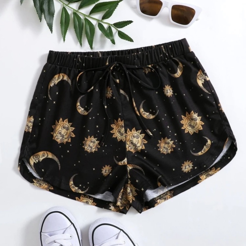 Moon & Sun Print Shorts 💛
